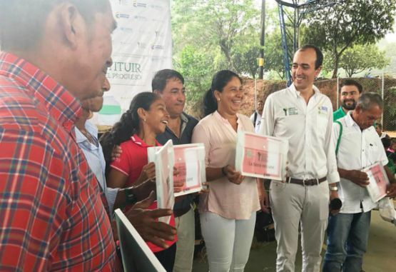 Entrega de tierras en Dabeiba