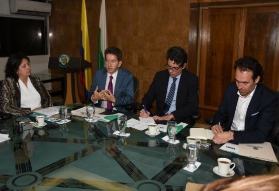 Savia Salud continúa a pesarde la crisis financiera