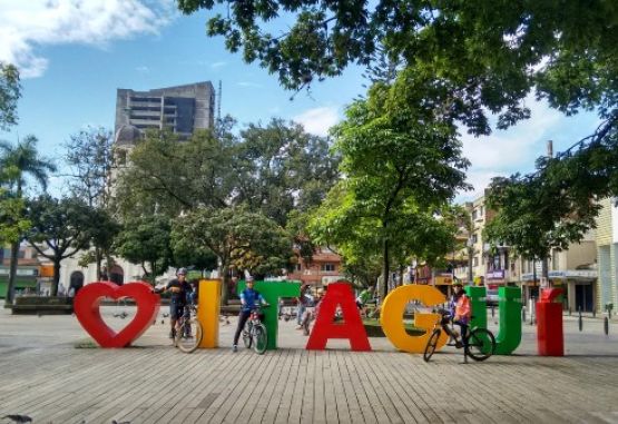 Parque de Itagui web