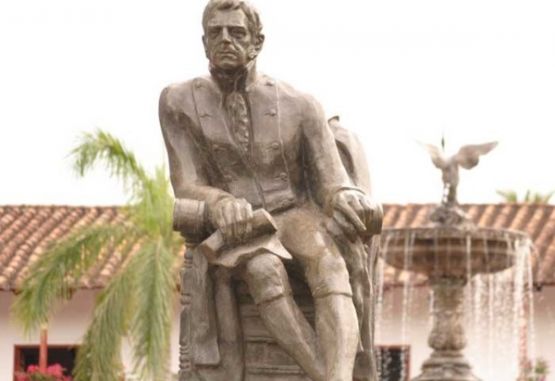 Estatua de Juan del Corral en Santa Fe de Antioquia
