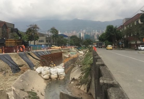Metroplús en Aguacatala