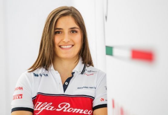 Tatiana Calderon piloto