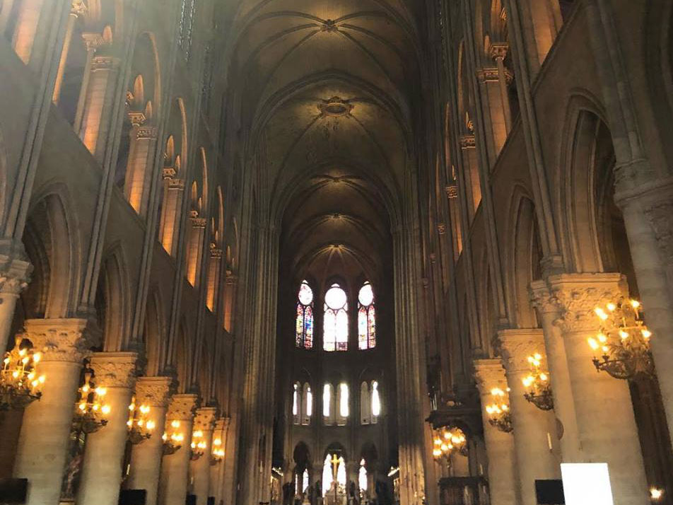 Catedral Notre Dame interior