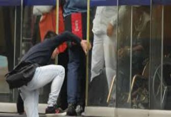Colarse en transmilenio