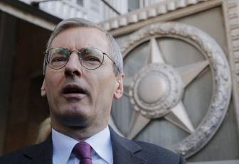 El embajador británico en Moscú, Laurie Bristow, a la salida del Ministerio de Exteriores