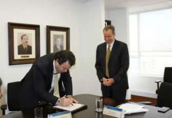 Defensor del Pueblo y director de Usaid en Colombia