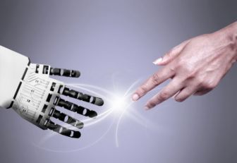 Robots y hombres