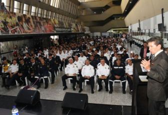 Gobernador Luis Perez bomberos antioquia